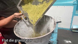 Flat die granulator Mouse droppings granulated cylindrical organic fertilizer