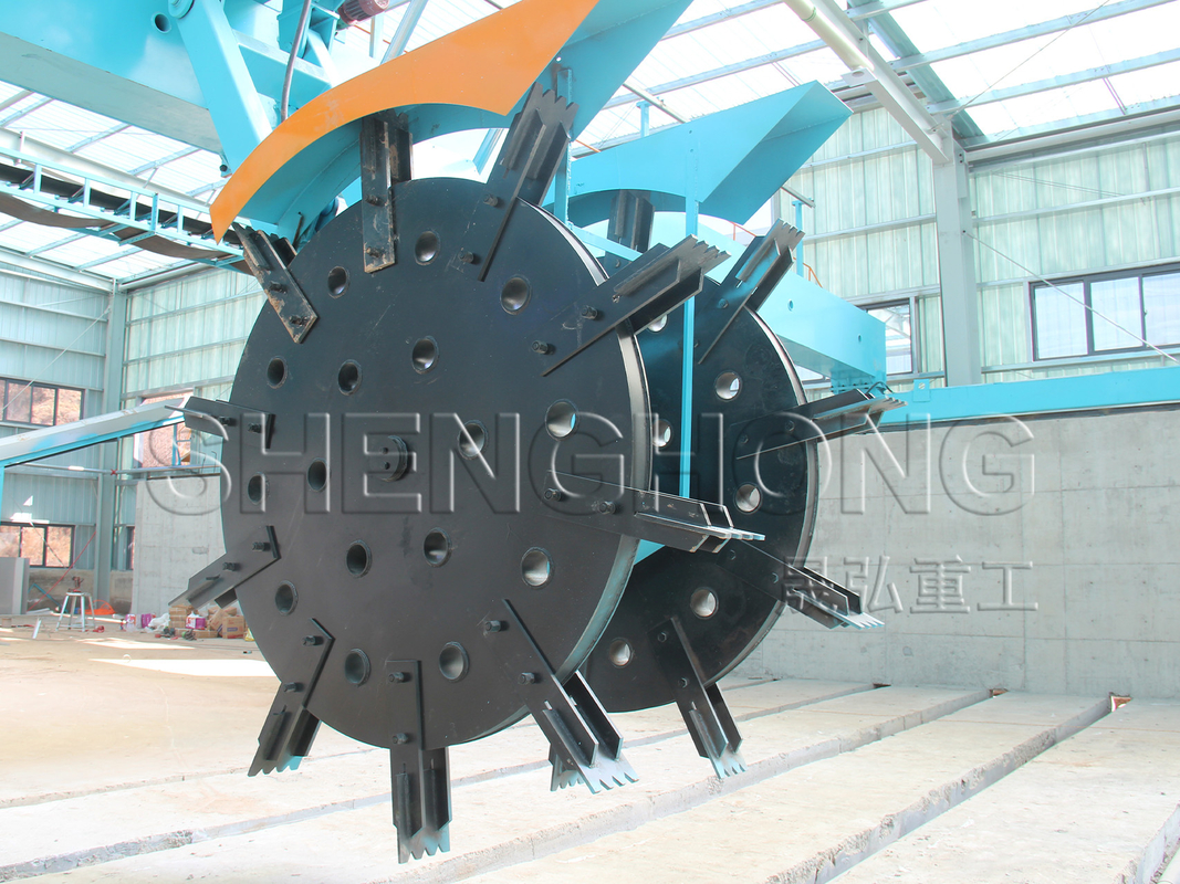 Crawler Fermentation Equipment For Groove Type Compost Turning Machine 1.68m Deep Groove Technology